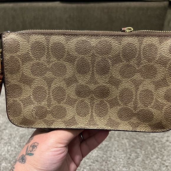 Coach Brown and Tan Signature Crossbody with Wallet - Picture 6 of 10